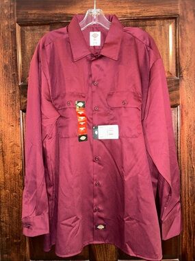Dickies Men's Burgundy Long-Sleeve Button-Up Shirt XL NWT